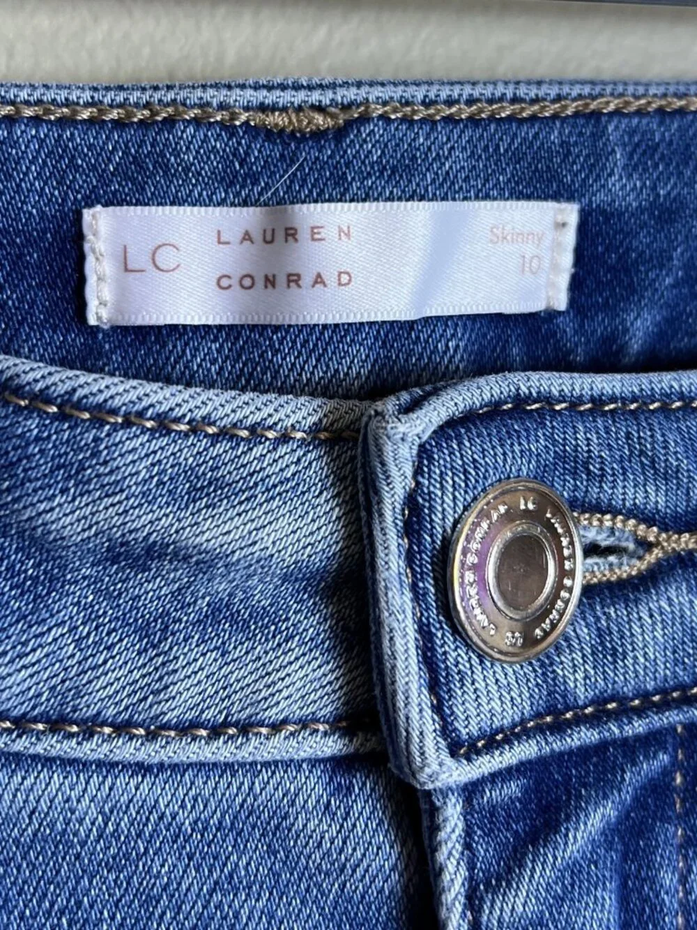 LC Lauren Conrad Distressed Skinny Jeans Blue Size 10